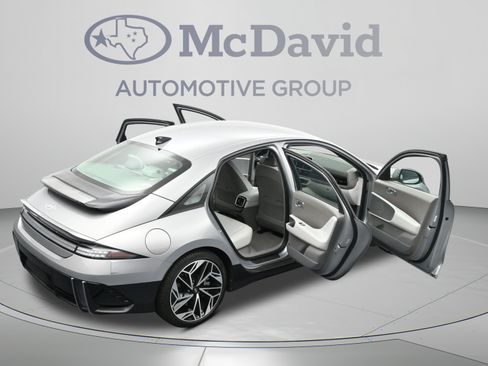 Used 2024 Hyundai Ioniq 6 SEL RWD image 45