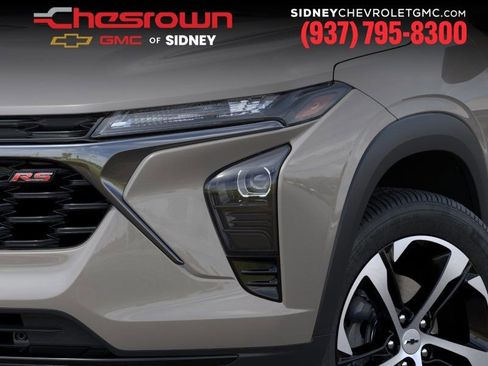 New 2026 Chevrolet Trax RS w/ Sunroof Package image 10