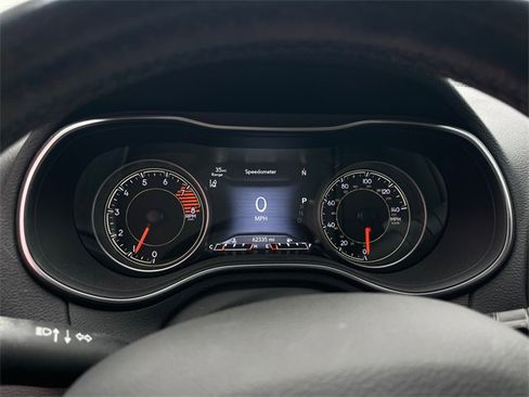 Used 2020 Jeep Cherokee Limited w/ Technology Group image 12