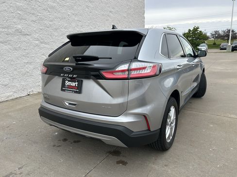 Used 2022 Ford Edge SEL AWD/4WD image 6