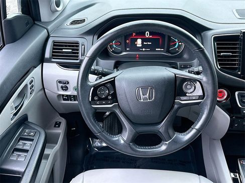 Used 2019 Honda Pilot Touring image 23