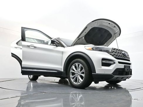 Used 2021 Ford Explorer Limited w/ Equipment Group 301A image 46