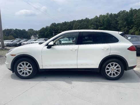 Used 2012 Porsche Cayenne AWD/4WD image 4