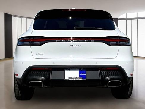 Used 2026 Porsche Macan AWD/4WD image 5