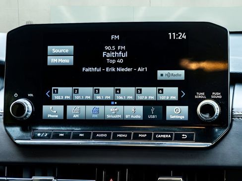 Used 2024 Mitsubishi Outlander SE FWD image 12