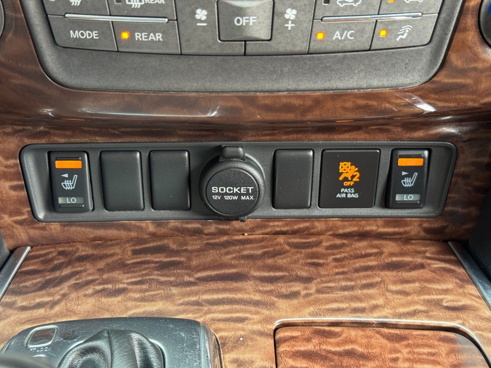 Used 2017 Nissan Armada SV w/ Driver Package AWD/4WD image 28