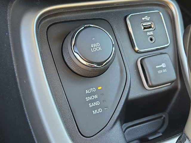 Used 2019 Jeep Compass Latitude w/ Popular Equipment Group AWD/4WD image 25