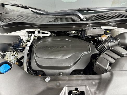 Used 2023 Honda Ridgeline Sport image 14