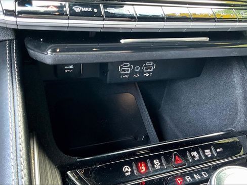 Used 2022 Jeep Wagoneer Series II image 32