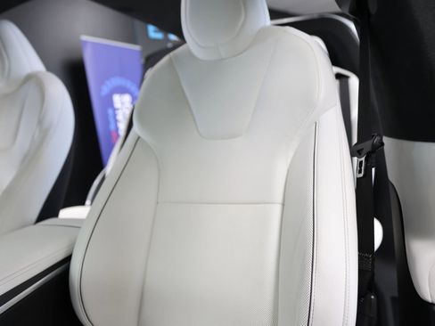 Used 2022 Tesla Model X Plaid AWD/4WD image 29
