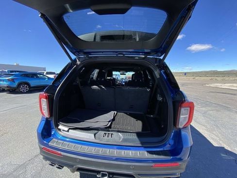 Used 2020 Ford Explorer ST w/ ST High-Performance Pack image 25