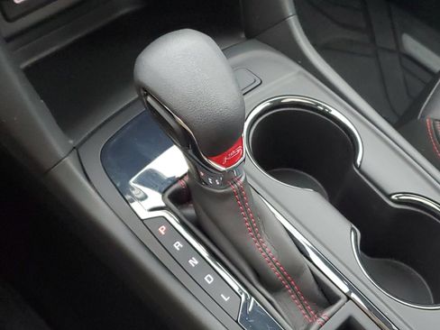 Used 2023 Chevrolet Equinox RS w/ RS Leather Package FWD image 31