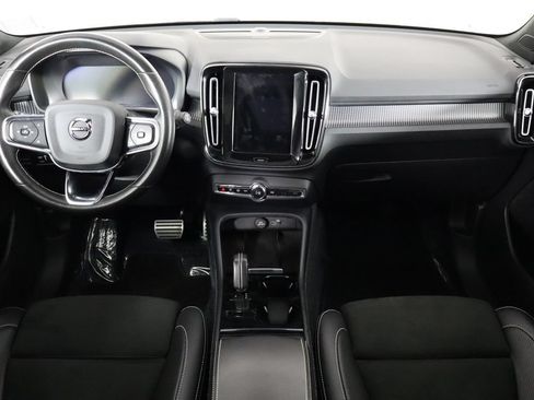 Used 2021 Volvo XC40 P8 Recharge AWD/4WD image 13