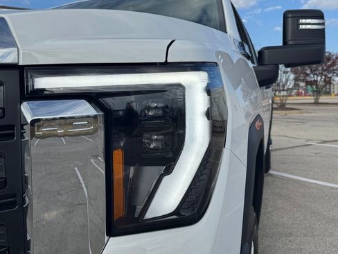 New 2026 GMC Sierra 2500 Pro w/ 1SA Pro Safety Plus Package RWD image 6