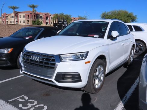 Used 2018 Audi Q5 2.0T Premium image 2