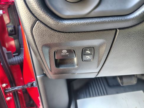 Certified 2022 RAM 1500 Big Horn image 24