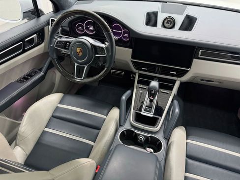 Used 2021 Porsche Cayenne GTS w/ Premium Package Plus image 10