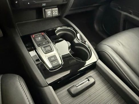 Used 2019 Honda Pilot Touring image 24