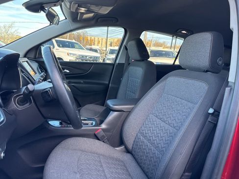 Used 2023 Chevrolet Equinox LT image 19