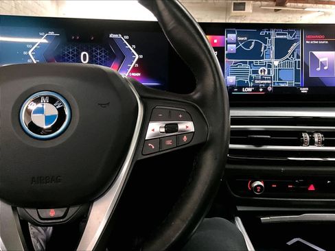 Used 2023 BMW i4 eDrive35 image 20