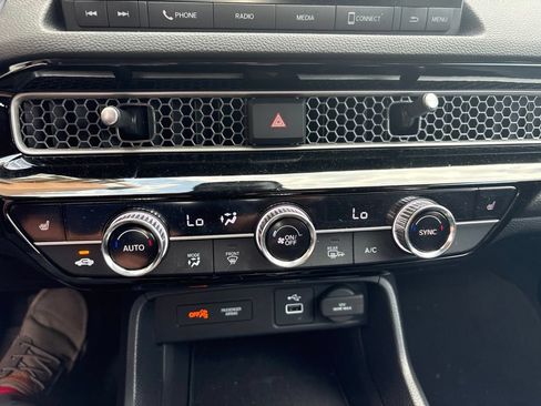 Used 2023 Honda Civic EX image 18