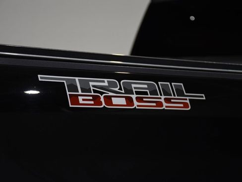 Used 2022 Chevrolet Silverado 1500 Custom Trail Boss image 29