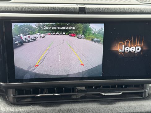 Used 2025 Jeep Wrangler Unlimited Sport S 4xe AWD/4WD image 27
