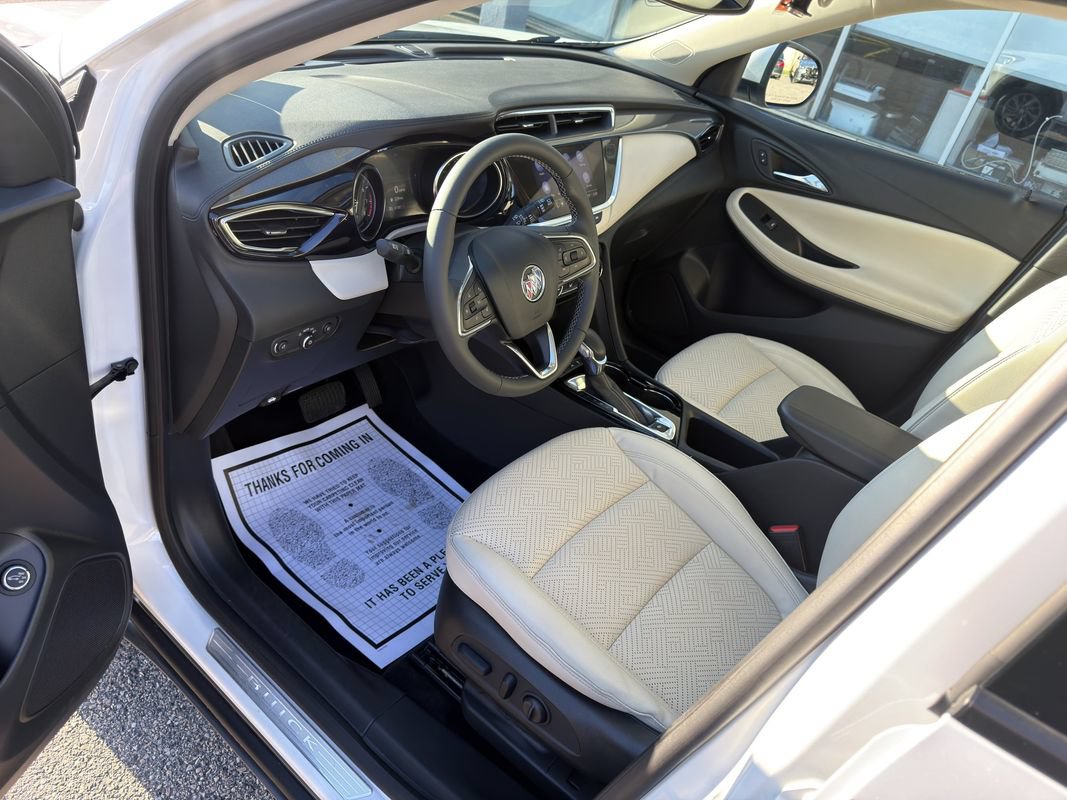 Used 2023 Buick Encore GX Essence w/ Experience Buick Package FWD image 15