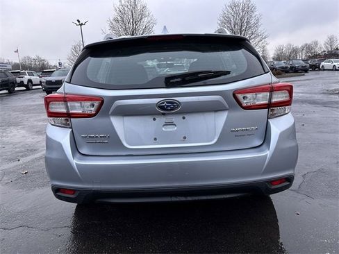 Used 2018 Subaru Impreza 2.0i Premium image 10