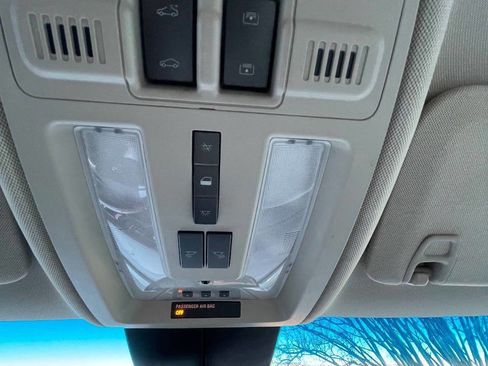 Used 2011 Cadillac SRX Performance image 38