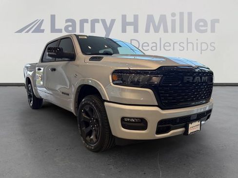 New 2026 RAM 1500 Big Horn AWD/4WD image 7