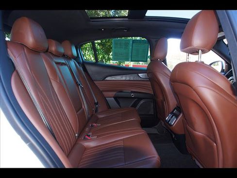 Used 2023 Maserati Grecale GT image 15