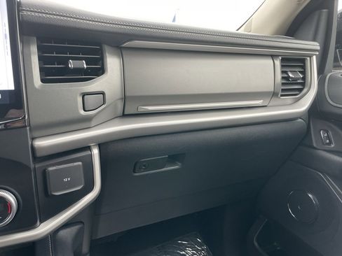 Used 2024 Ford Expedition XLT image 52