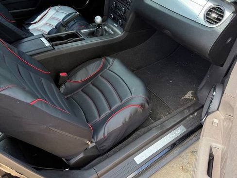 Used 2012 Ford Mustang Premium RWD image 7