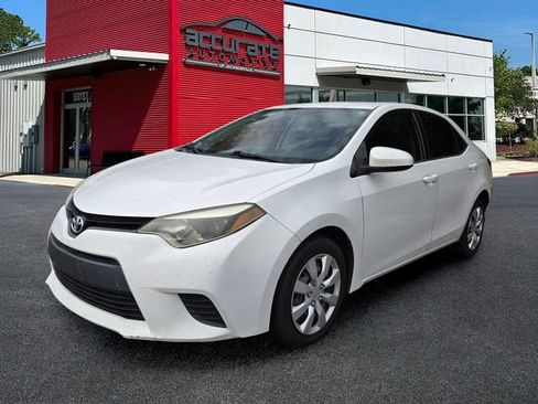Used 2014 Toyota Corolla LE FWD image 1