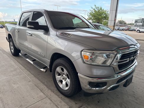Used 2019 RAM 1500 Big Horn RWD image 11