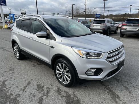 Used 2018 Ford Escape Titanium image 11