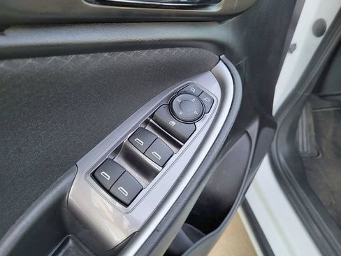 Used 2025 Chevrolet Malibu RS FWD image 26