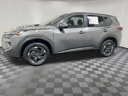 Used 2025 Nissan Rogue SV AWD/4WD image 4