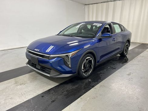 Certified 2025 Kia K4 EX FWD image 5