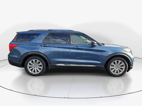 Used 2020 Ford Explorer Limited RWD image 2