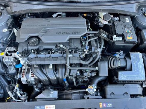 New 2026 Hyundai Elantra Limited FWD image 27
