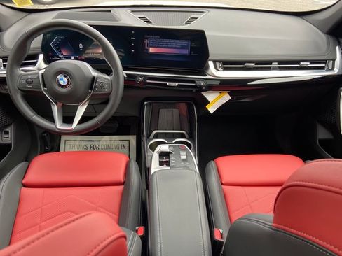 Certified 2025 BMW X1 xDrive28i w/ Premium Package image 10