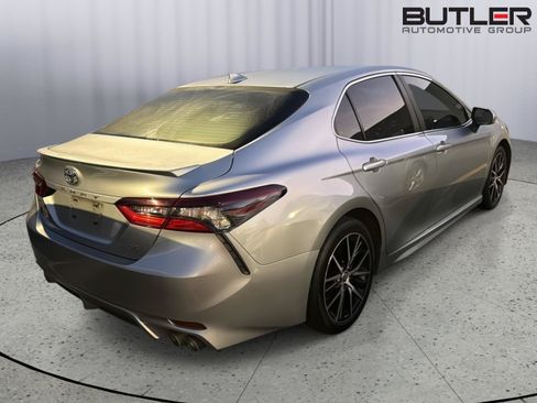 Used 2023 Toyota Camry SE FWD image 8