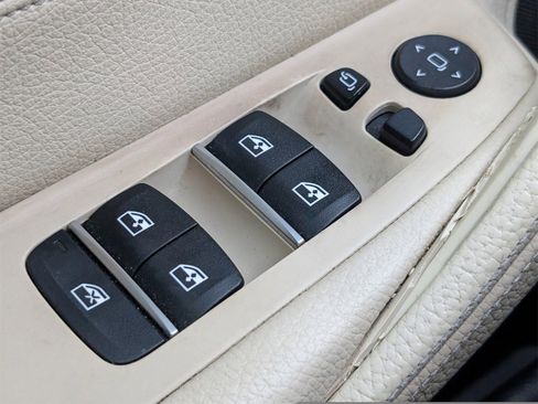 Used 2017 BMW 530i xDrive image 22