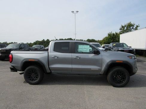 New 2026 GMC Canyon Elevation w/ Convenience Package image 6