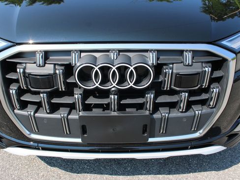New 2025 Audi Q7 3.0T Premium Plus AWD/4WD image 57