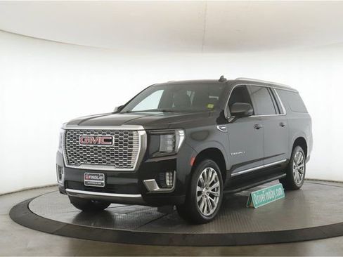 Used 2024 GMC Yukon XL Denali image 10
