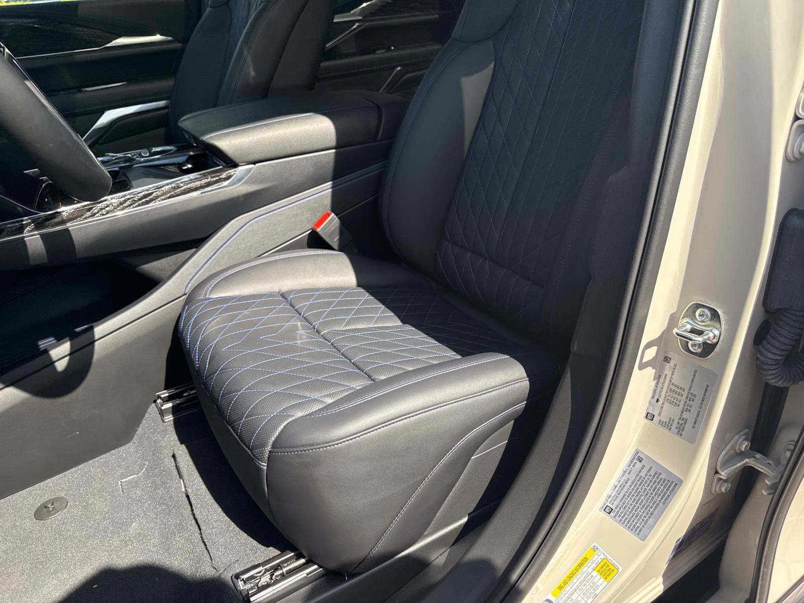 New 2026 Cadillac Escalade IQ Luxury 1 AWD/4WD image 21