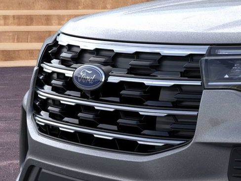 New 2026 Ford Explorer Active AWD/4WD image 17